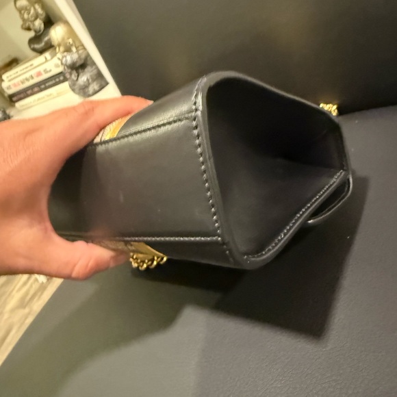 *SOLD*
Limited edition GUCCI Supreme Monogram Calfskin Black/Gold Padlock - Picture 9 of 16